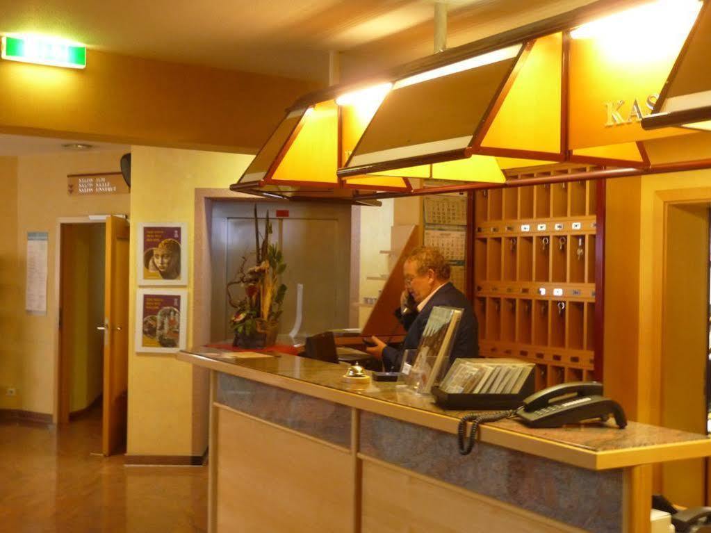 Hotel Stadt Naumburg Bagian luar foto