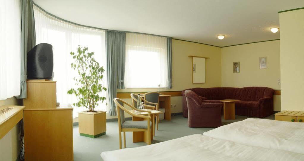 Hotel Stadt Naumburg Bagian luar foto